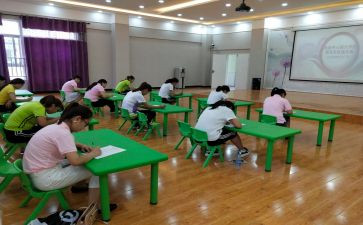 2024幼儿小班保育员月总结推荐8篇