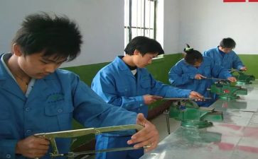 技校班主任工作总结6篇