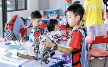 2024校园科技节作文7篇