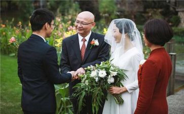 2023证婚人婚礼讲话稿8篇